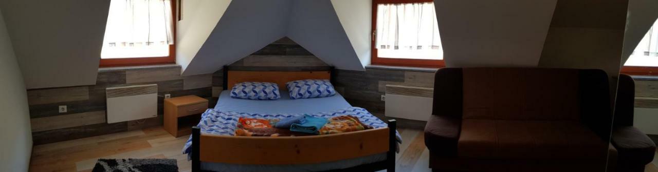 Sobe Sa Kupatilom Jajce يايتشه المظهر الخارجي الصورة
